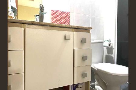 Casa à venda com 53m², 2 quartos e 1 vaga