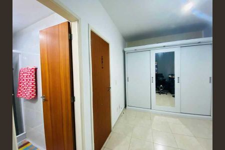Casa à venda com 53m², 2 quartos e 1 vaga