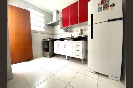 Casa à venda com 53m², 2 quartos e 1 vaga