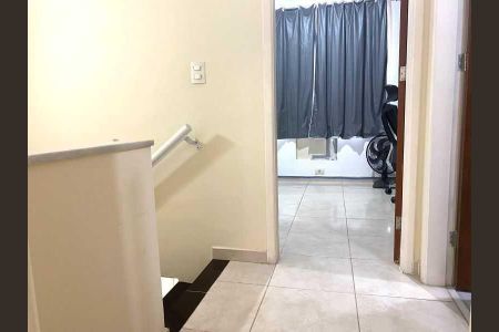 Casa à venda com 53m², 2 quartos e 1 vaga