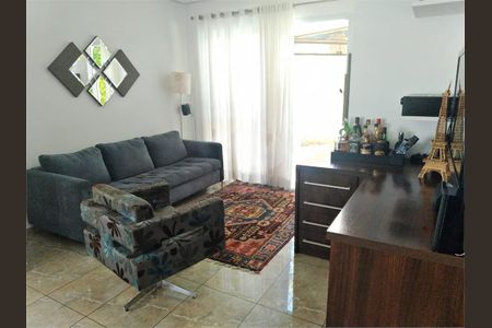 Casa à venda com 3 quartos, 151m² em Umuarama, São Paulo