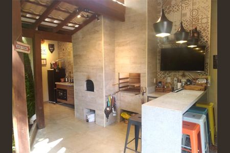 Casa à venda com 3 quartos, 151m² em Umuarama, São Paulo