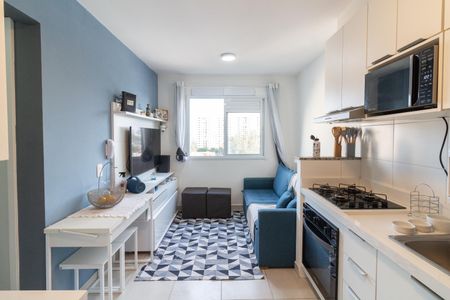 Sala/Cozinha de apartamento à venda com 2 quartos, 32m² em Jardim Celeste, São Paulo