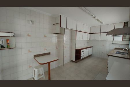 Casa à venda com 350m², 4 quartos e 4 vagas