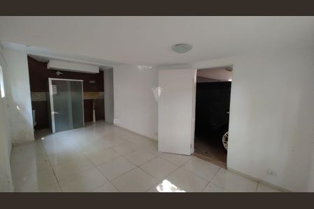 Casa à venda com 4 quartos, 350m² em Interlagos, São Paulo