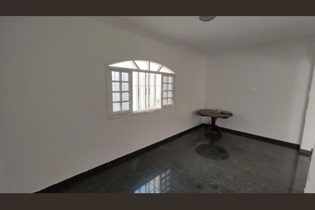 Casa à venda com 4 quartos, 350m² em Interlagos, São Paulo