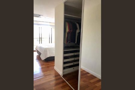 Apartamento à venda com 267m², 3 quartos e 3 vagas