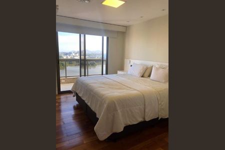 Apartamento à venda com 267m², 3 quartos e 3 vagas