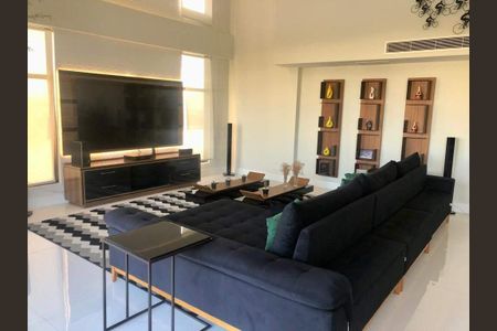 Apartamento à venda com 267m², 3 quartos e 3 vagas