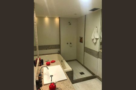 Apartamento à venda com 267m², 3 quartos e 3 vagas