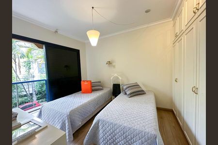 Apartamento à venda com 4 quartos, 256m² em Cambuí, Campinas