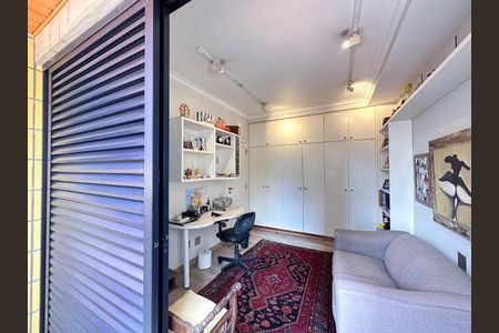 Apartamento à venda com 4 quartos, 256m² em Cambuí, Campinas