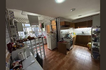 Apartamento à venda com 164m², 4 quartos e 3 vagas