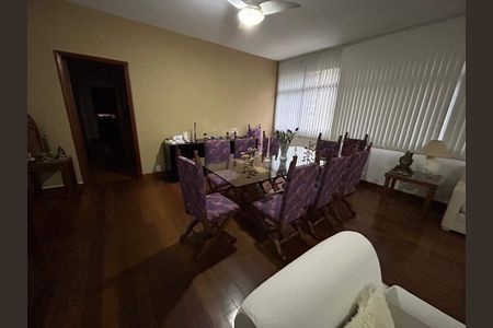 Apartamento à venda com 164m², 4 quartos e 3 vagas