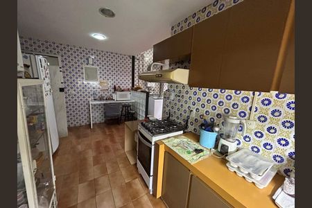 Apartamento à venda com 164m², 4 quartos e 3 vagas