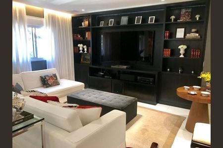 Apartamento à venda com 3 quartos, 230m² em Indianópolis, São Paulo