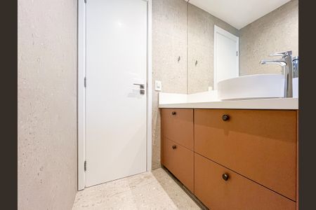 Apartamento à venda com 67m², 2 quartos e 1 vaga Apartamento à venda com 67m², 2 quartos e 1 vagaBanheiro da Suíte
