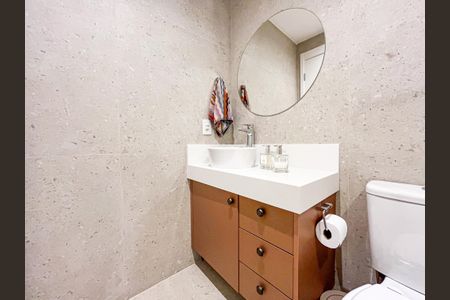 Apartamento à venda com 67m², 2 quartos e 1 vaga Apartamento à venda com 67m², 2 quartos e 1 vagaBanheiro Social