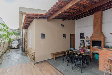 Casa à venda com 220m², 3 quartos e 3 vagasÁrea gourmet