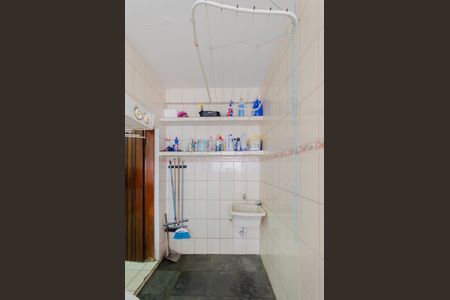 Casa à venda com 220m², 3 quartos e 3 vagasÁrea de Serviço