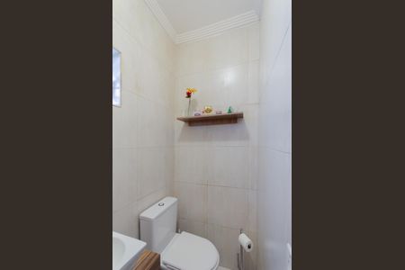 Casa à venda com 220m², 3 quartos e 3 vagasLavabo