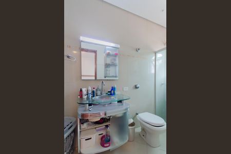 Casa à venda com 220m², 3 quartos e 3 vagasBanheiro da Suíte 3