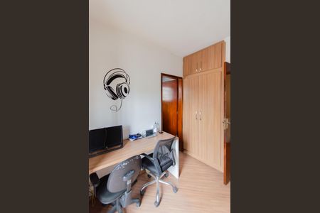 Casa à venda com 220m², 3 quartos e 3 vagasSuíte 2