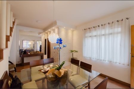 Casa à venda com 220m², 3 quartos e 3 vagasSala de Jantar