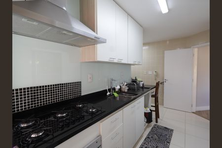 Apartamento à venda com 110m², 2 quartos e 2 vagasCozinha
