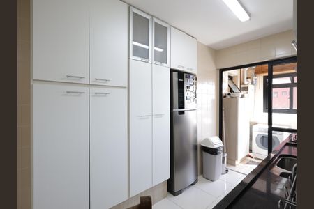 Apartamento à venda com 110m², 2 quartos e 2 vagasCozinha