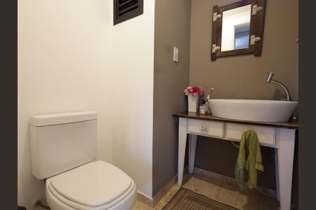 Apartamento à venda com 110m², 2 quartos e 2 vagasLavabo