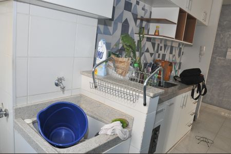 Apartamento para alugar com 70m², 3 quartos e 1 vagaÁrea de Serviço