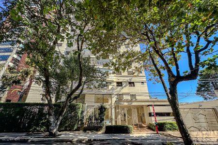 Apartamento para alugar com 114m², 2 quartos e 2 vagasFachada