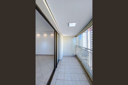 Apartamento para alugar com 114m², 2 quartos e 2 vagasVaranda da Sala