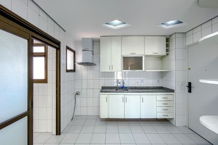 Apartamento para alugar com 114m², 2 quartos e 2 vagasCozinha