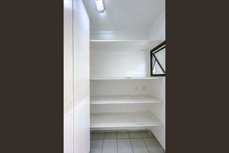 Apartamento para alugar com 114m², 2 quartos e 2 vagasQuarto de Serviço