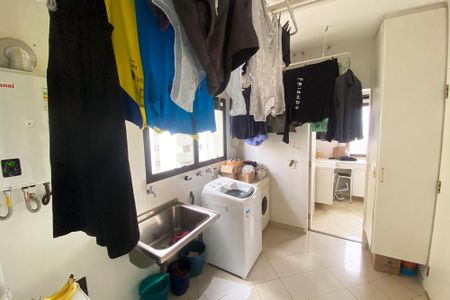 Apartamento para alugar com 230m², 4 quartos e 3 vagasÁrea de Serviço