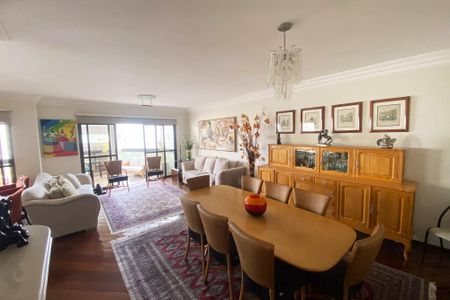 Apartamento para alugar com 230m², 4 quartos e 3 vagasSala