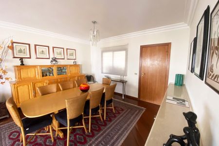 Apartamento para alugar com 230m², 4 quartos e 3 vagasSala