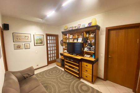 Apartamento para alugar com 230m², 4 quartos e 3 vagasEscritório