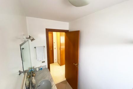 Apartamento para alugar com 230m², 4 quartos e 3 vagasBanheiro da Suíte 2