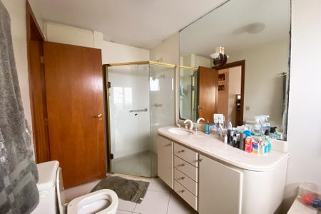 Apartamento para alugar com 230m², 4 quartos e 3 vagasBanheiro da Suíte 3