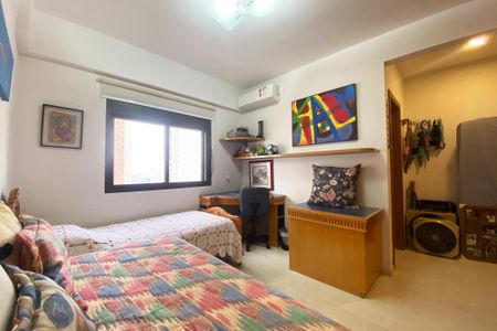 Apartamento para alugar com 230m², 4 quartos e 3 vagasSuíte 2