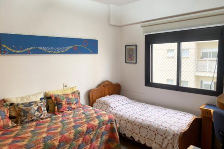 Apartamento para alugar com 230m², 4 quartos e 3 vagasSuíte 2