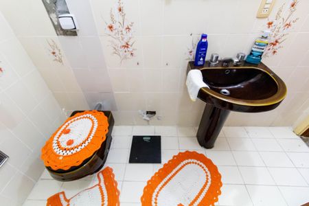 Casa à venda com 300m², 3 quartos e 5 vagas Casa à venda com 300m², 3 quartos e 5 vagasBanheiro da Suíte