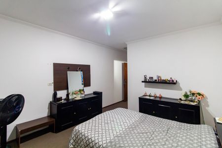 Casa à venda com 300m², 3 quartos e 5 vagas Casa à venda com 300m², 3 quartos e 5 vagasSuíte