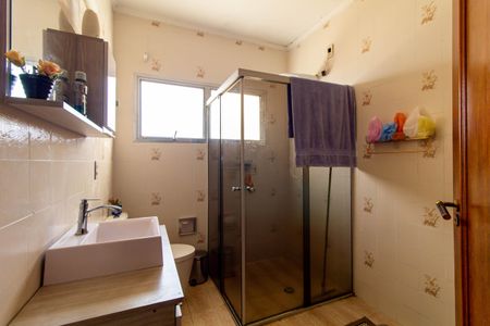 Casa à venda com 300m², 3 quartos e 5 vagas Casa à venda com 300m², 3 quartos e 5 vagasBanheiro Social