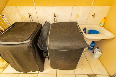 Casa à venda com 300m², 3 quartos e 5 vagas Casa à venda com 300m², 3 quartos e 5 vagasÁrea de Serviço