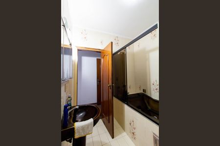 Casa à venda com 300m², 3 quartos e 5 vagas Casa à venda com 300m², 3 quartos e 5 vagasBanheiro da Suíte