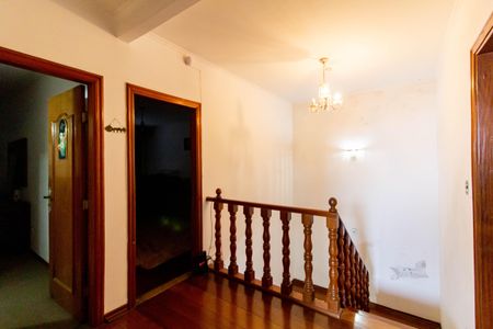 Casa à venda com 300m², 3 quartos e 5 vagas Casa à venda com 300m², 3 quartos e 5 vagasHall